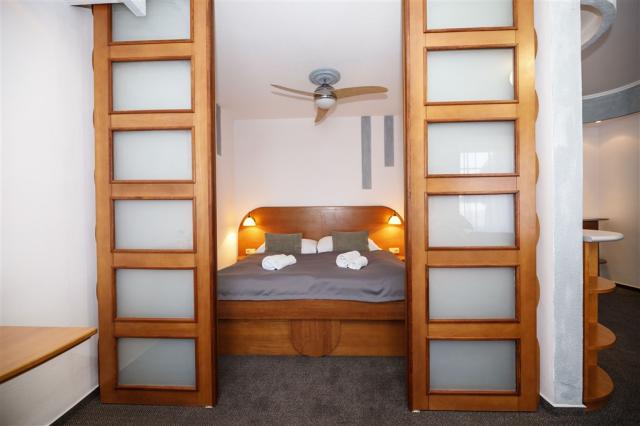 hotel-jesenice-ceska-republika-jesenice-apartman (4).jpg