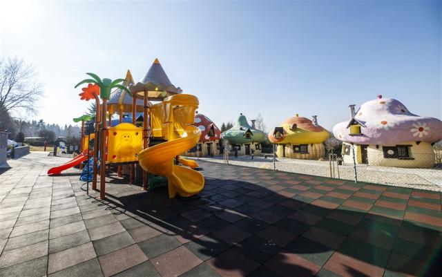 hotel-jesenice-ceska-republika-jesenice-ubytovani-smouli-houbic