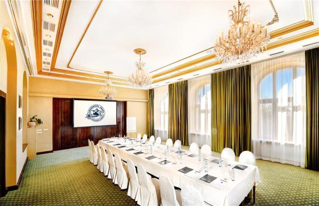 grandhotel-praha-slovensko-tatranska-lomnica-konferencni-pokoj.