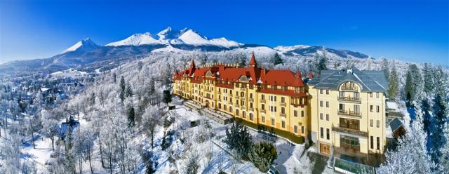 grandhotel-praha-slovensko-tatranska-lomnica-pohled-na-hotel-v-