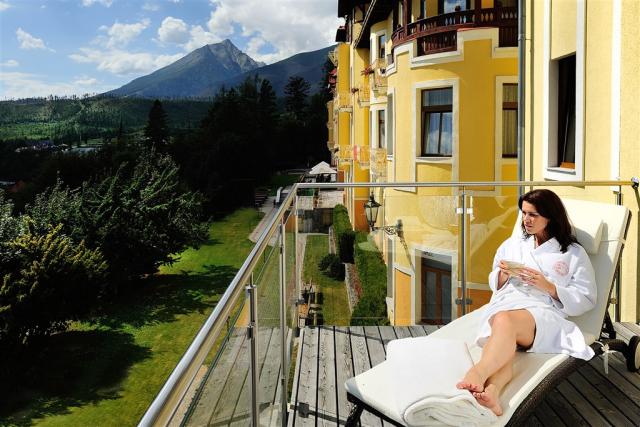 grandhotel-praha-slovensko-tatranska-lomnica-vyhled-z-balkonu.j