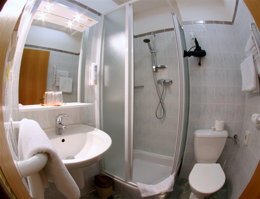 hotel-flora-cesko-marianske-lazne-koupelna.jpg