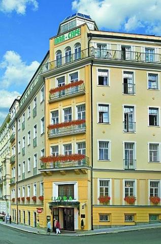 hotel-flora-cesko-marianske-lazne-celkovy-pohled-na-hotel.jpg