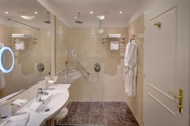 hotel-nove-lazne-ceska-republika-marianske-lazne-pokoj-junior-s