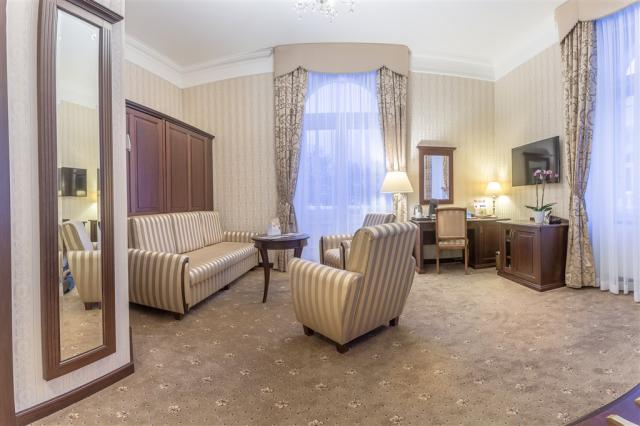 hotel-nove-lazne-ceska-republika-marianske-lazne-pokoj-suite-pa