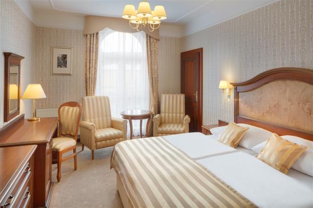 hotel-nove-lazne-ceska-republika-marianske-lazne-pokoj-superior