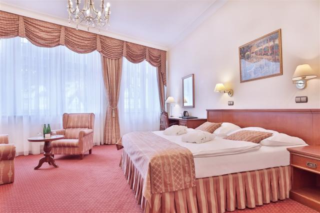 Spa-Hotel-Olympia-Karlovy-Vary-Cesko-apartman.jpg