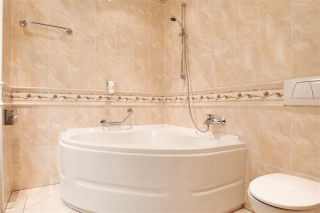 Spa-Hotel-Olympia-Karlovy-Vary-Cesko-apartman (7).jpg