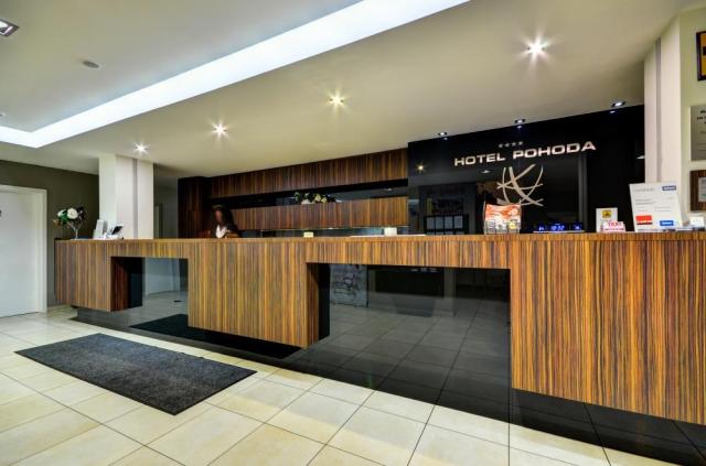 wellness_hotel_pohoda_luhacovice_recepce.jpg