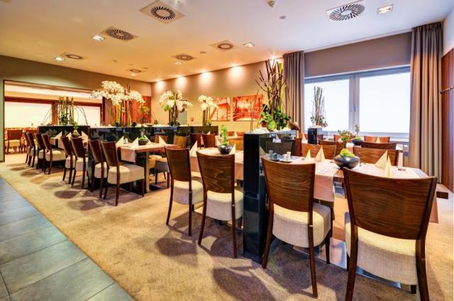 wellness_hotel_pohoda_luhacovice_restaurace3.jpg