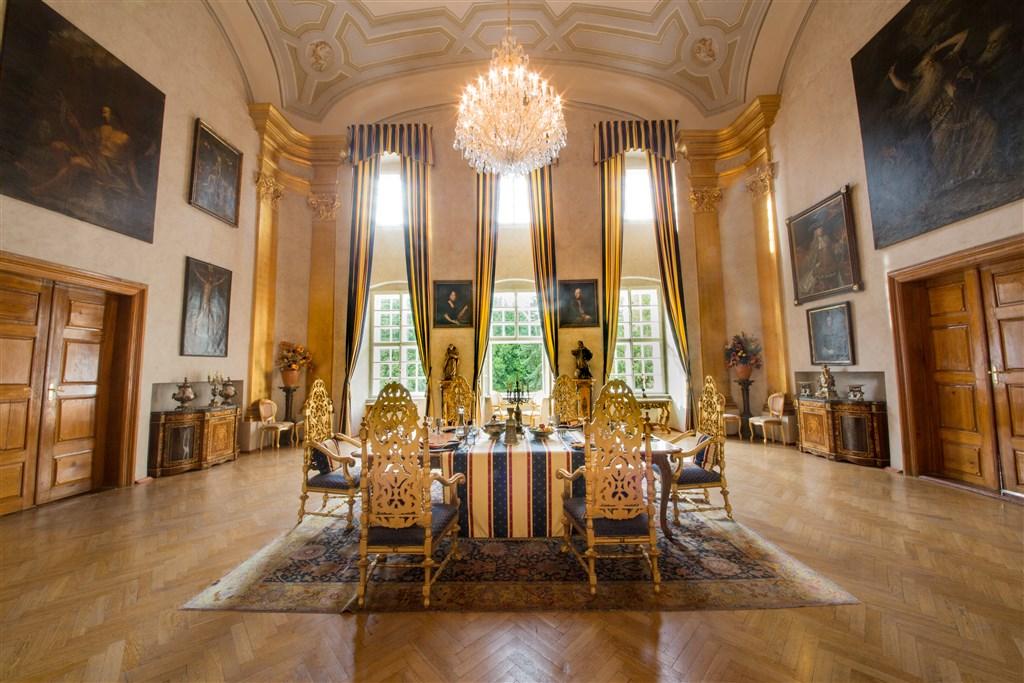 stredoveky-hotel-detenice-zamek-4.jpg