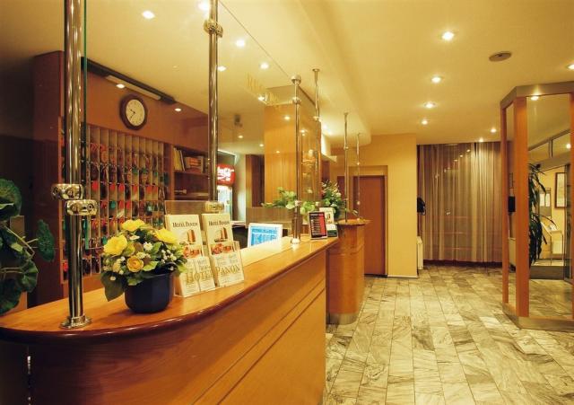 hotel-panon-hodonin-recepce.jpg