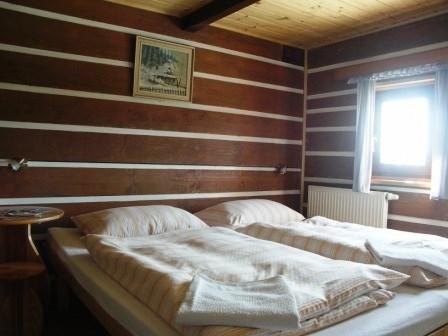 hotel-snezenka-mala-upa-pokoj-3.jpg