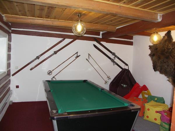 hotel-snezenka-mala-upa-kulecnik.jpg