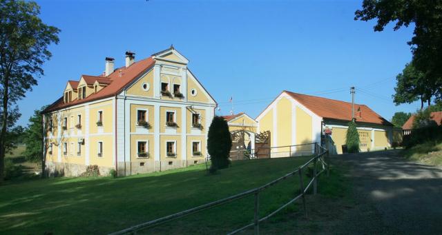 resort-stein-cheb-skalka-esterier1.jpg