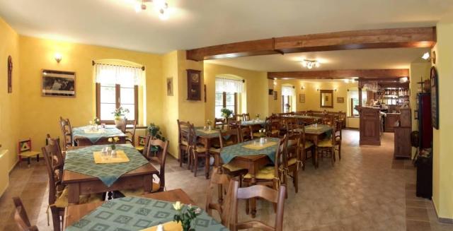 resort-stein-cheb-skalka-restaurace.jpg