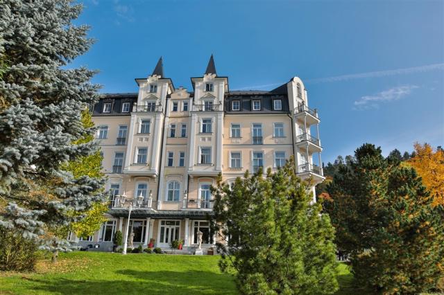 Spa-Hotel-Sun-Marianske-Lazne-Cesko-exterier (2).jpg