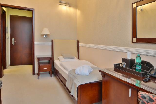 Spa-Hotel-Sun-Marianske-Lazne-Cesko-pokoj-standard-jednoluzkovy