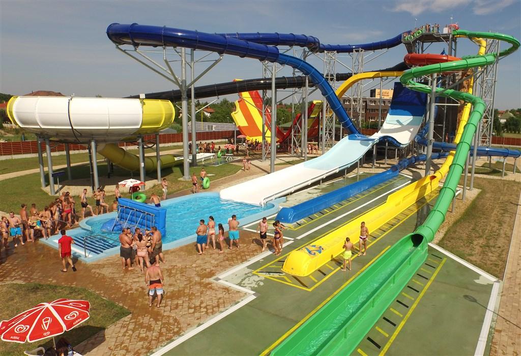 hotel-hungarospa-thermal-hajduszoboszlo-Aquapark-extrem.jpg