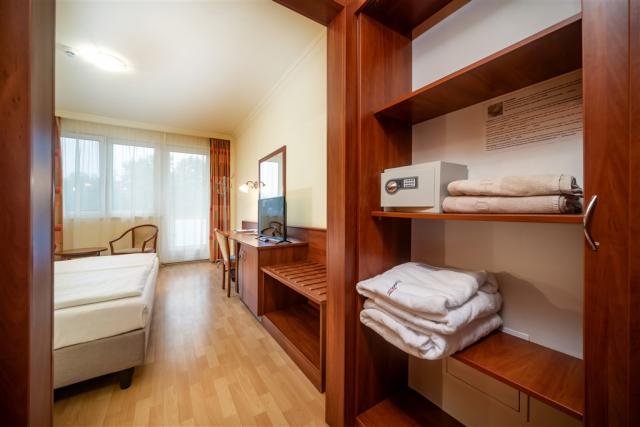 hotel-hungarospa-thermal-hajduszoboszlo-interier-pokoje.jpg