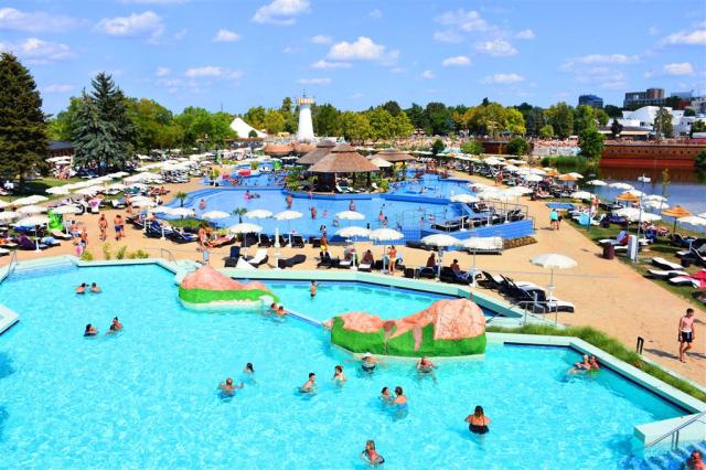 hotel-hungarospa-thermal-hajduszoboszlo-Premium-Zona.jpg