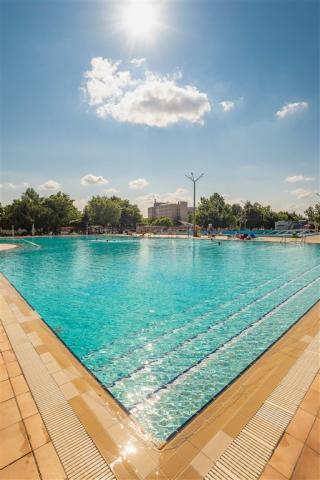 hotel-hungarospa-thermal-hajduszoboszlo-plaz.jpg