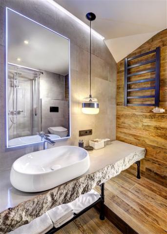 hotel-grand-slovensko-jasna-pohled-na-koupelnu.jpg