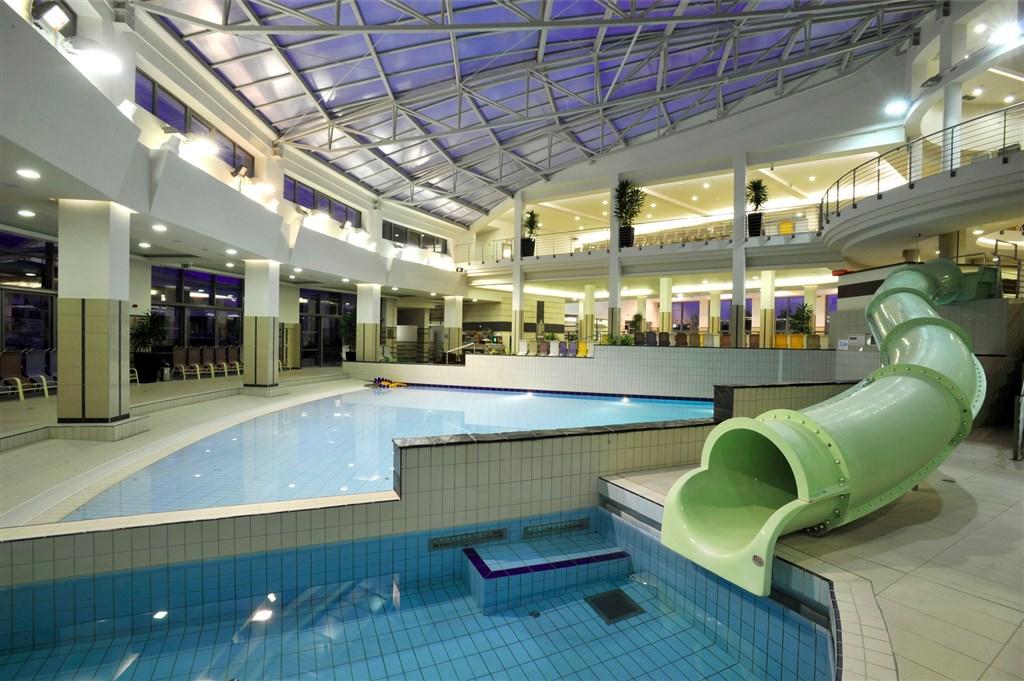 hotel-park-inn-sarvar-sv09-skluzavka.jpg
