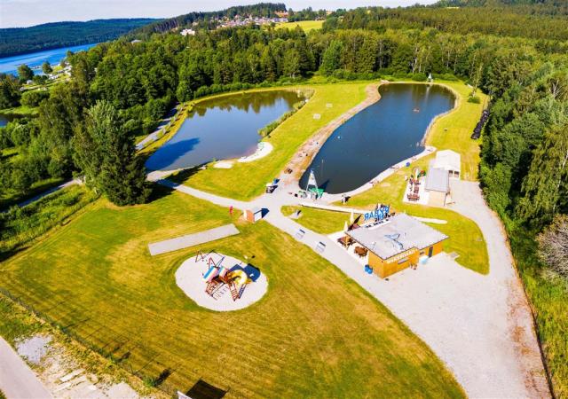 amenity-resort-lipno-cesko-lipno-nad-vltavou-hriste-2.jpg