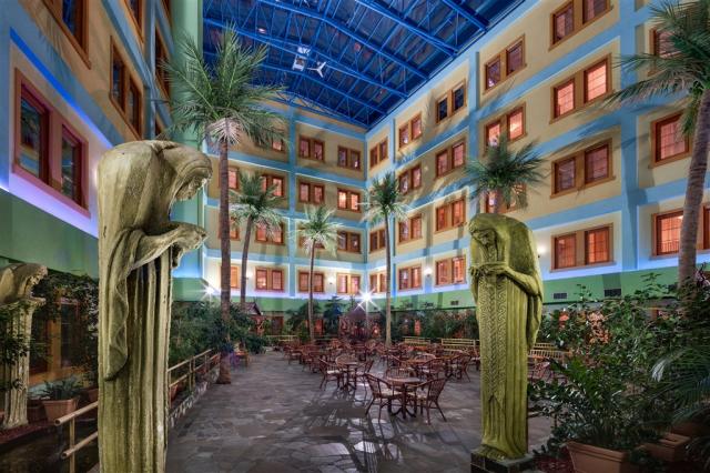 wellness-hotel-babylon-liberec-interier-noc.jpg