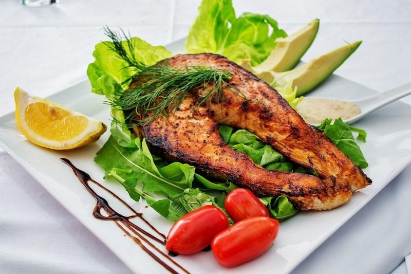 salmon-1485014-1920.jpg
