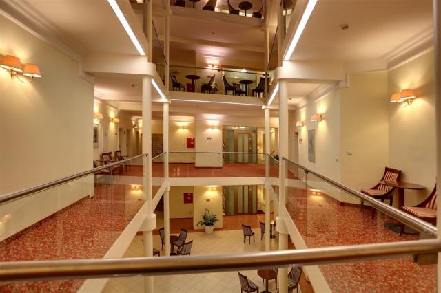 astoria-karlovy-vary-atrium.jpg