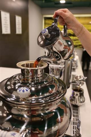 astoria-karlovy-vary-tea lounge (3).jpg