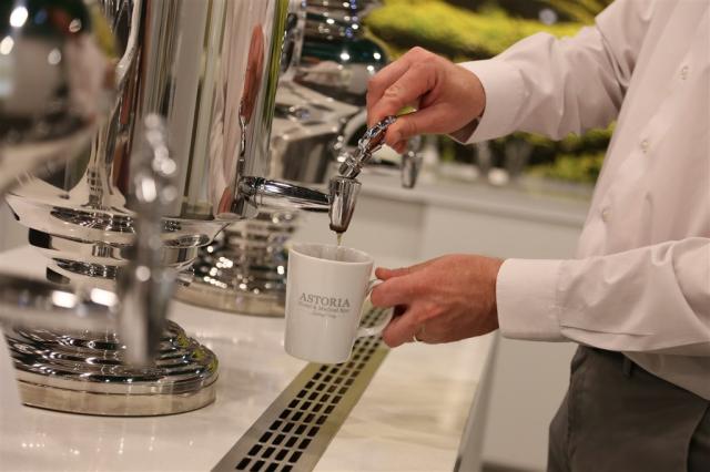 astoria-karlovy-vary-tea lounge (6).jpg