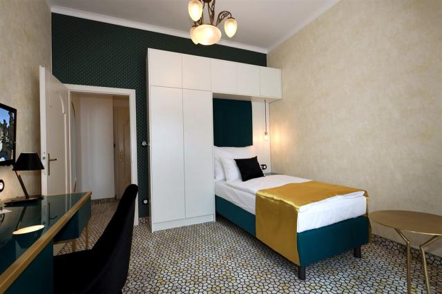 astoria-karlovy-vary-wolker-Comfort Plus-single (2).jpg