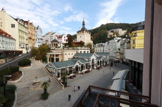 astoria-karlovy-vary-wolker-Suite Superior (2).JPG