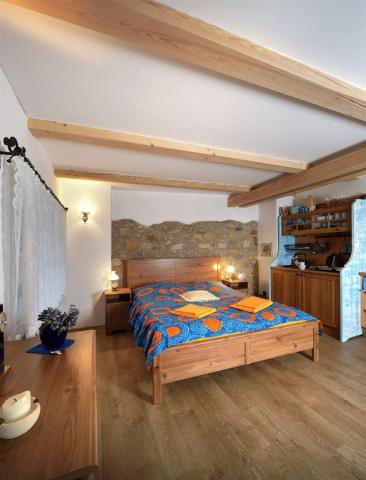 hotel-bozi-oko-male-chrastany-pokoj-sipek.jpg