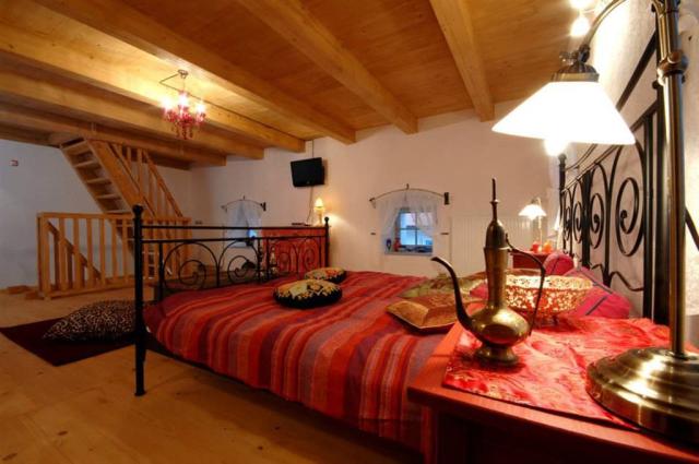 hotel-bozi-oko-male-chrastany-villa2.jpg