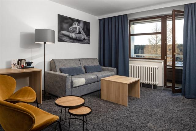 hotel-orea-devet-skal-ceska-republika-milovy-pokoj-suite.jpg