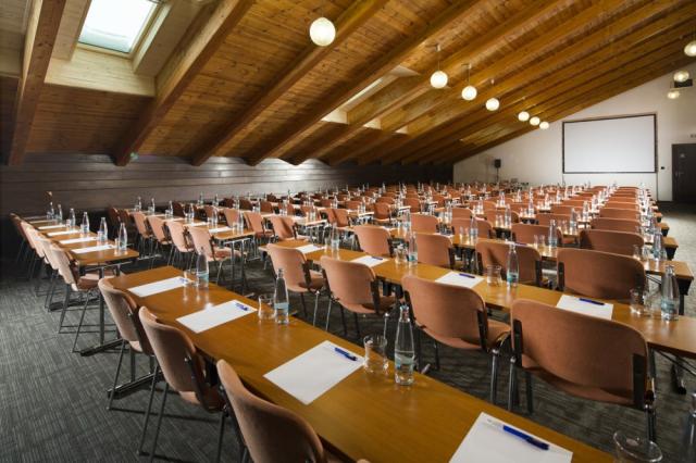 orea-resort-devet-skal-milovy-konferencni-sluzby.jpg