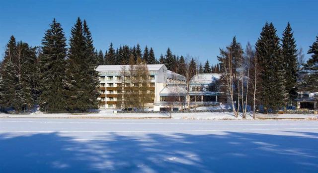 hotel-orea-devet-skal-ceska-republika-milovy-pohled-na-hotel-zi