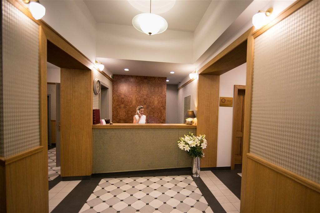 hotel-golfi-cesko-podebrady-recepce.jpg