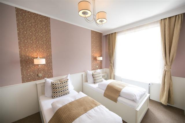 hotel-golfi-cesko-podebrady-pohled-na-pokoj.jpg