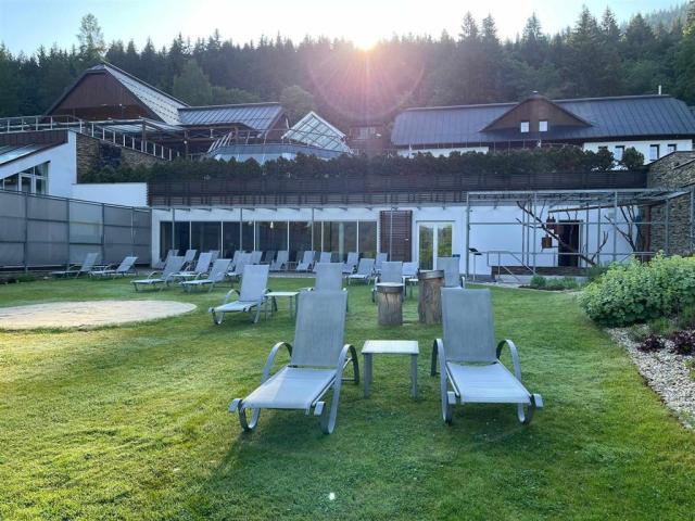 hotel-horal-ceska-republika-velke-karlovice-wellness-terasa.jpg