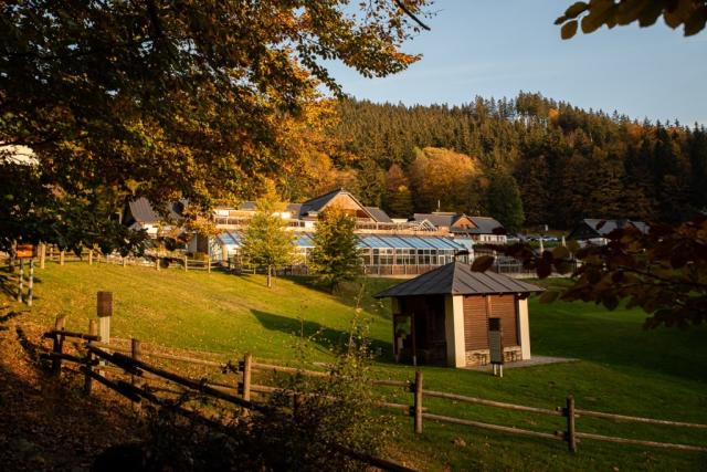 hotel-horal-ceska-republika-velke-karlovice-pohled-na-hotel1.jp