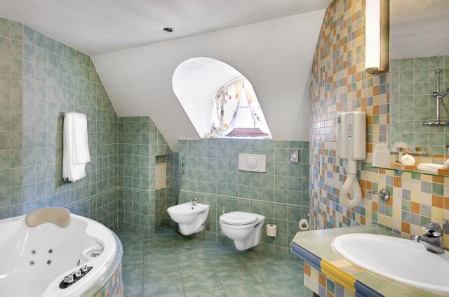 hotel-frankuv-dvur-jindrichuv-hradec-cisarsky-pokoj2.jpg