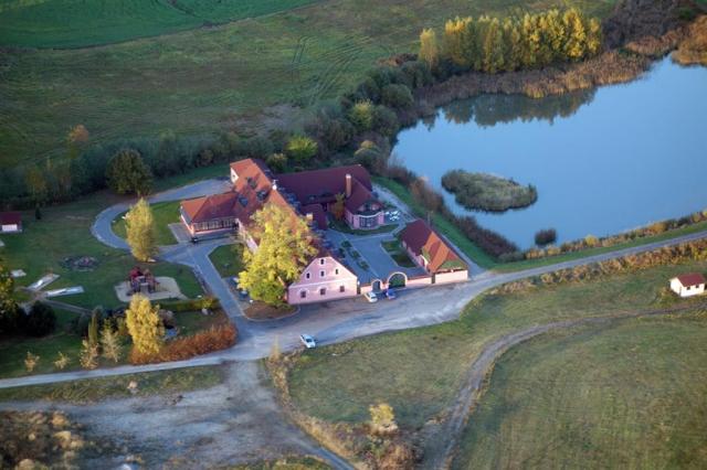 hotel-frankuv-dvur-jindrichuv-hradec-shora.jpg