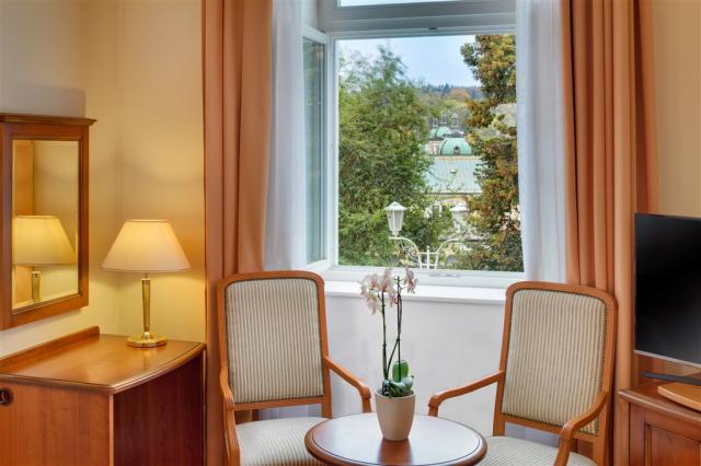 lecebne-lazne-marianske-lazne-centralni-lazne-pohled-na-apartma