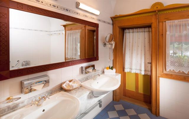 hotel-jurkovicuv-dum-ceska-republika-luhacovice-dvouluzkovy-pok