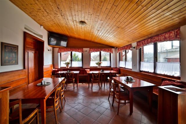 penzion-karlstejn-karlstejn-restaurace1.jpg